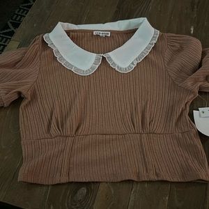 Lily Star Collar Top, Camel/Brown color, Dillard’s, size M